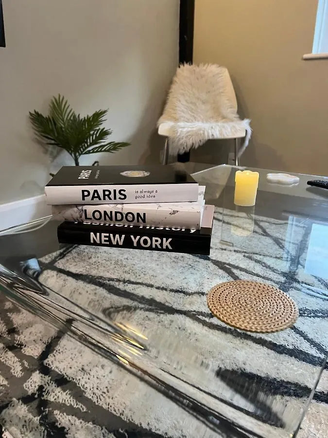 Stylish Apartment In Central London